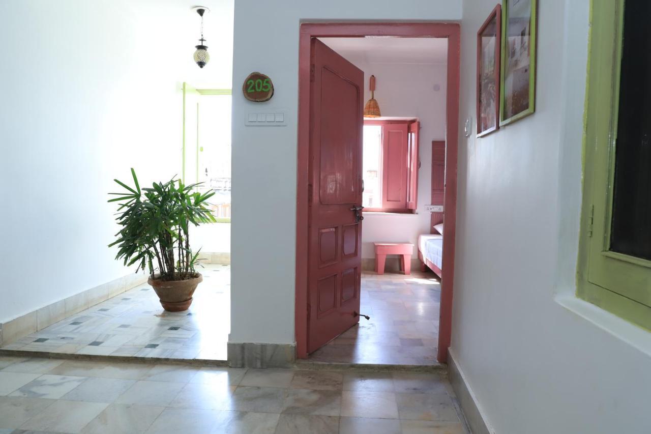 The Brahma Space Pushkar Zimmer foto