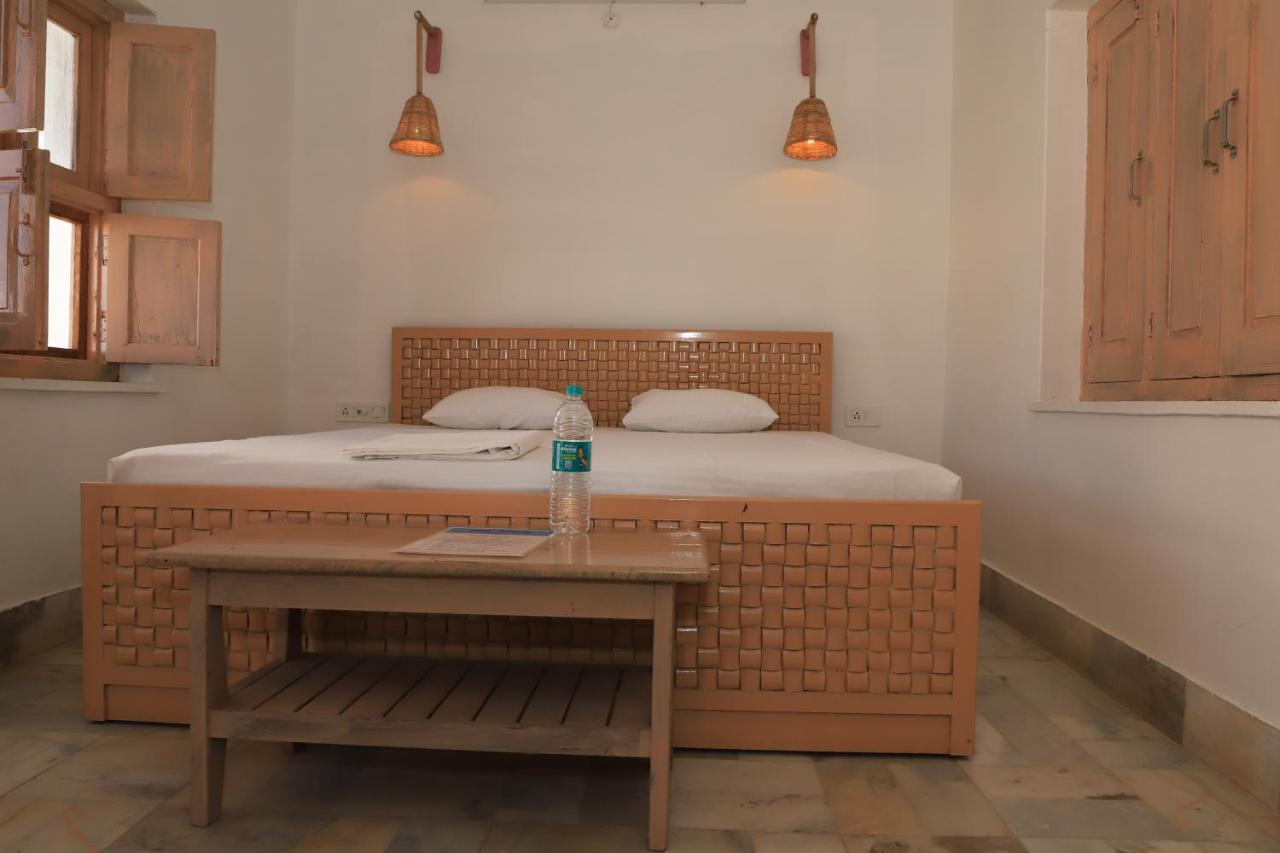 The Brahma Space Pushkar Zimmer foto