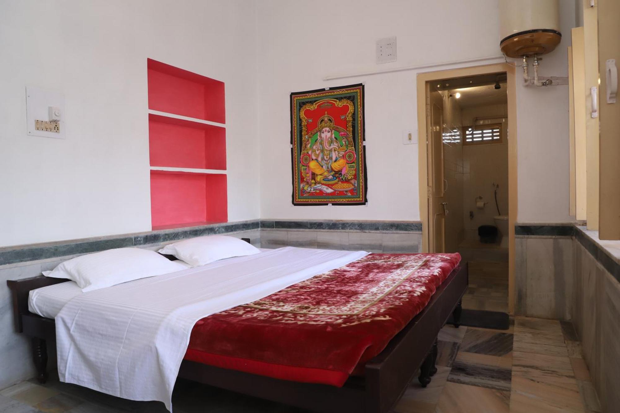 The Brahma Space Pushkar Zimmer foto