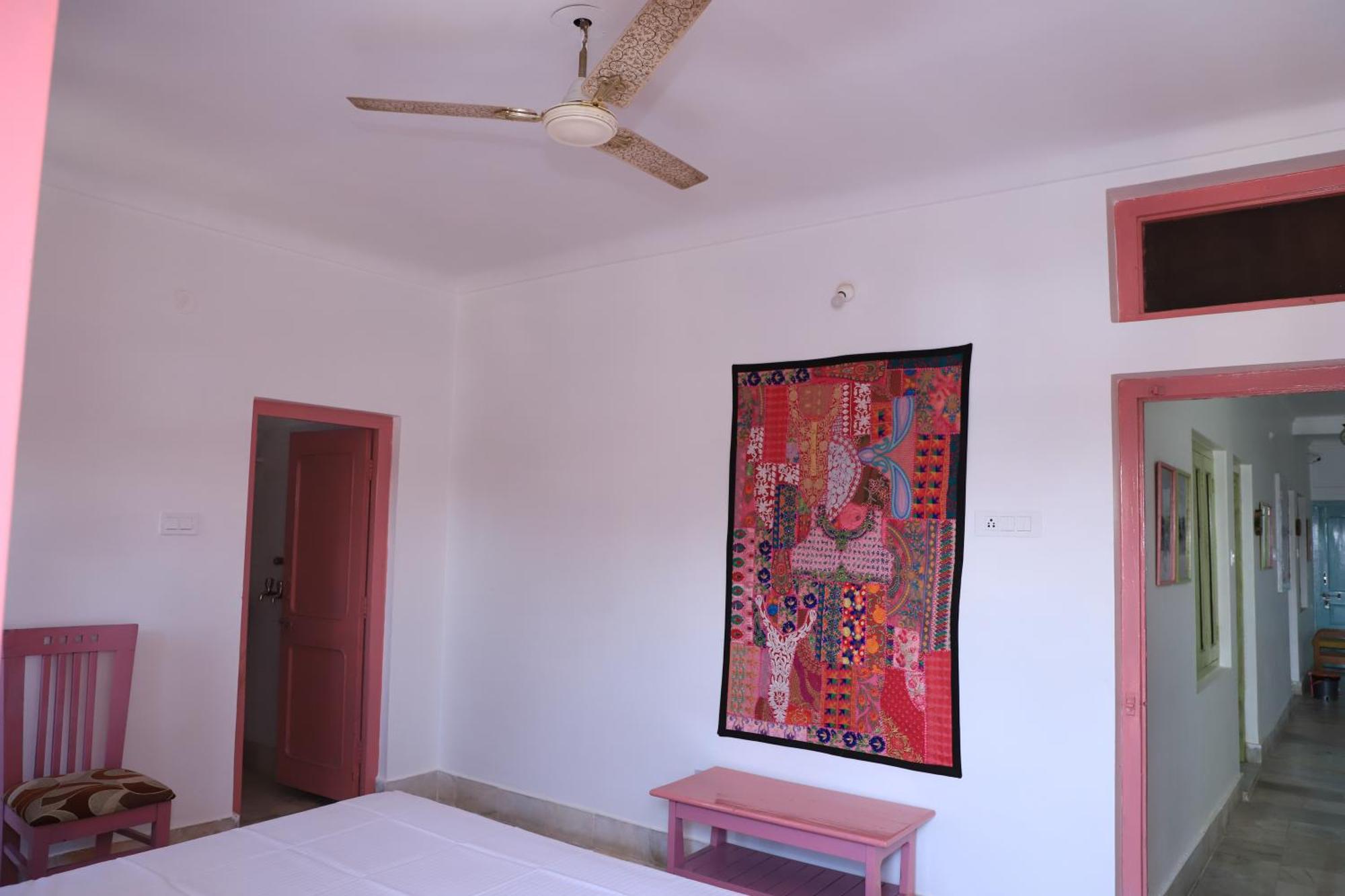 The Brahma Space Pushkar Zimmer foto